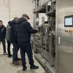 Benvingut cordialment als clients estrangers que visitin la nostra empresa per inspeccionar l'equip d'embalatge secundari